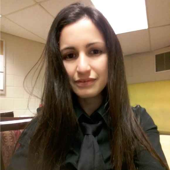 Meet your Posher, Marcy ✨🌹✨ - Picture 5 of 5